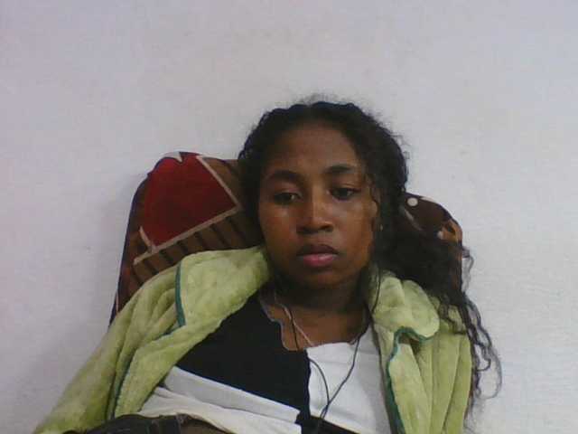 Marinah1a live cam on BongaCams