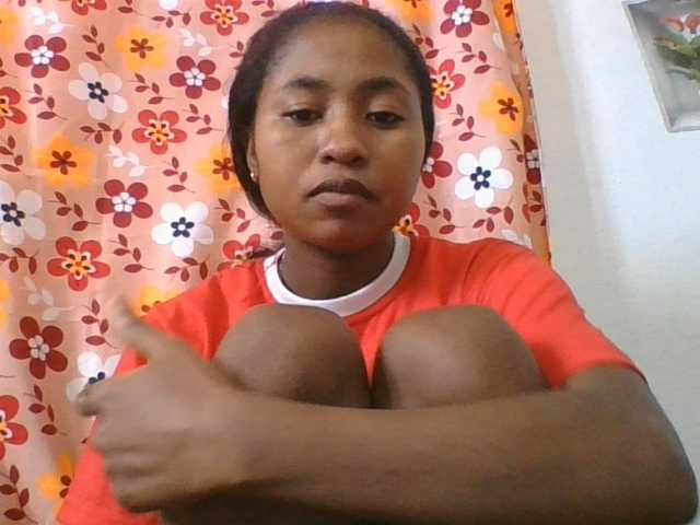 Marinah1a live cam on BongaCams