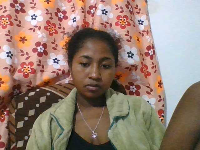 Marinah1a live cam on BongaCams