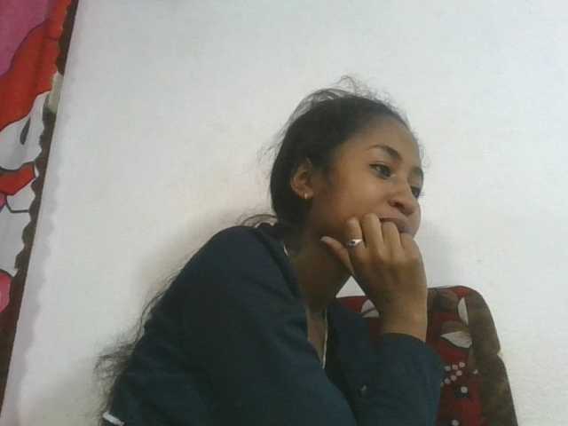 Marinah1a live cam on BongaCams