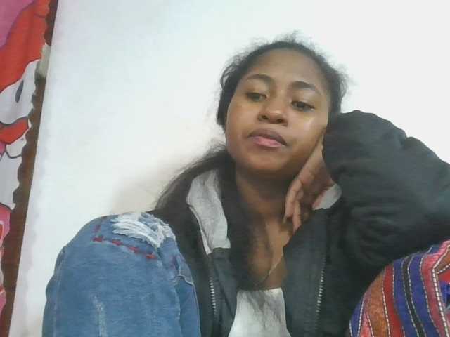 Marinah1a live cam on BongaCams