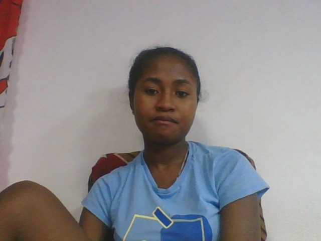 Marinah1a live cam on BongaCams