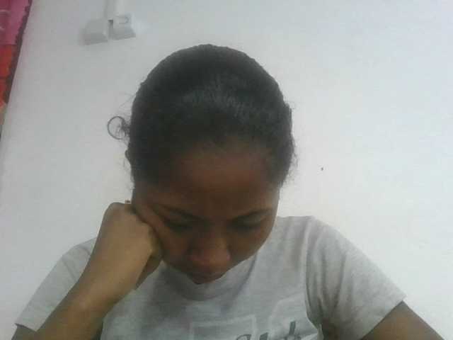 Marinah1a live cam on BongaCams