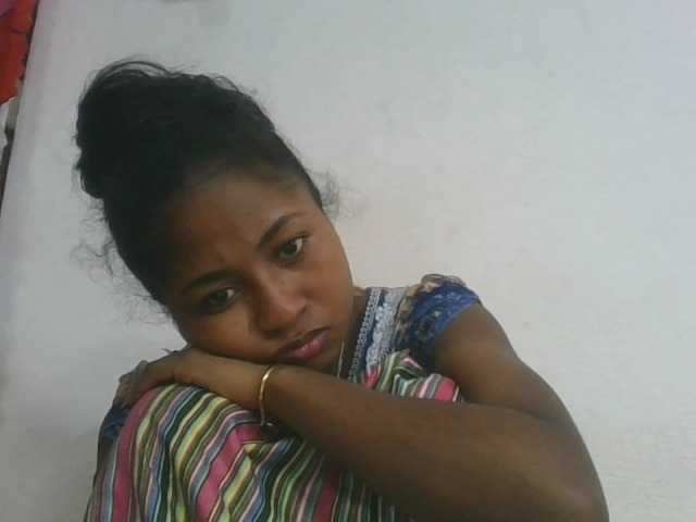 Marinah1a live cam on BongaCams