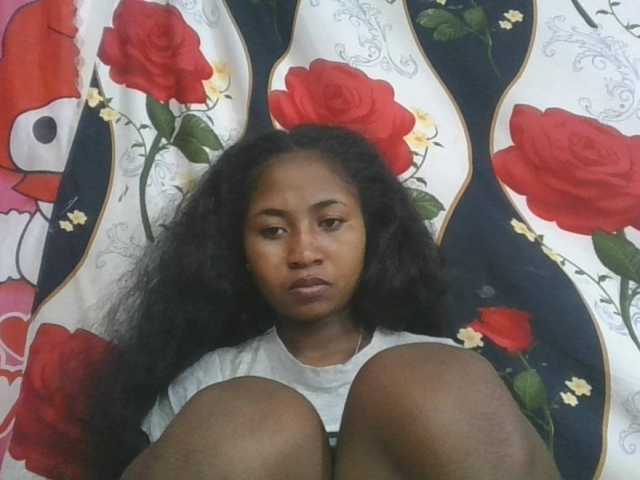 Marinah1a live cam on BongaCams