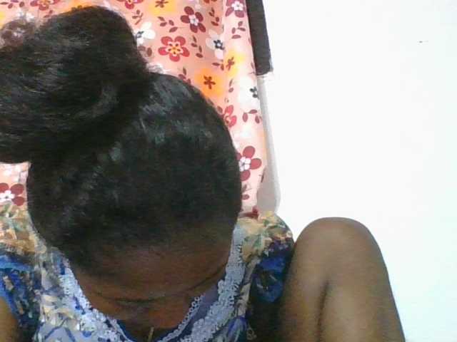 Marinah1a live cam on BongaCams