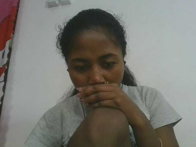 Marinah1a live cam on BongaCams