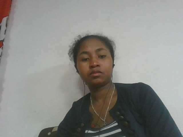 Marinah1a live cam on BongaCams