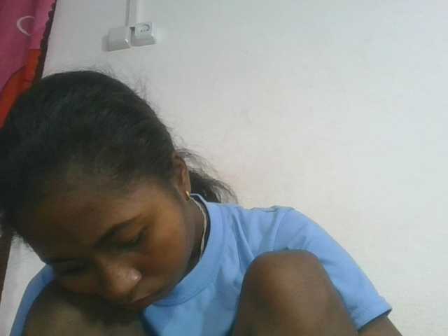 Marinah1a live cam on BongaCams