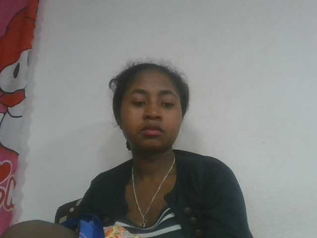 Marinah1a live cam on BongaCams