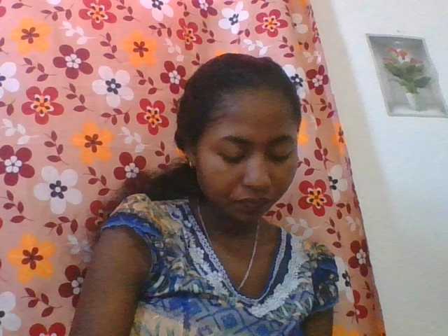 Marinah1a live cam on BongaCams