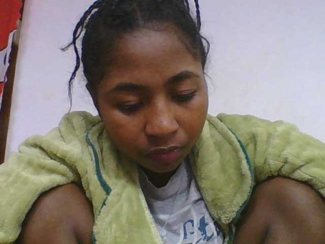 Marinah1a live cam on BongaCams