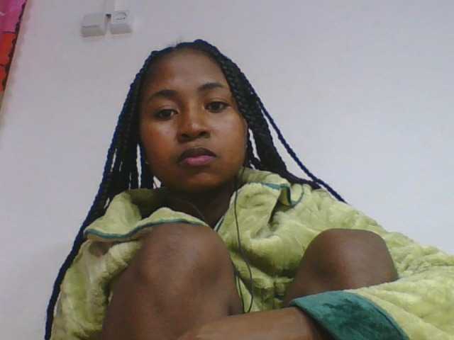 Marinah1a live cam on BongaCams