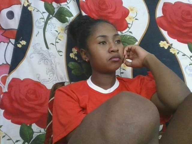 Marinah1a live cam on BongaCams