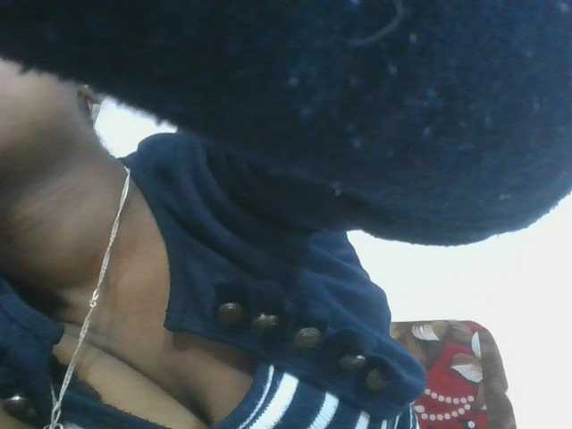 Marinah1a live cam on BongaCams