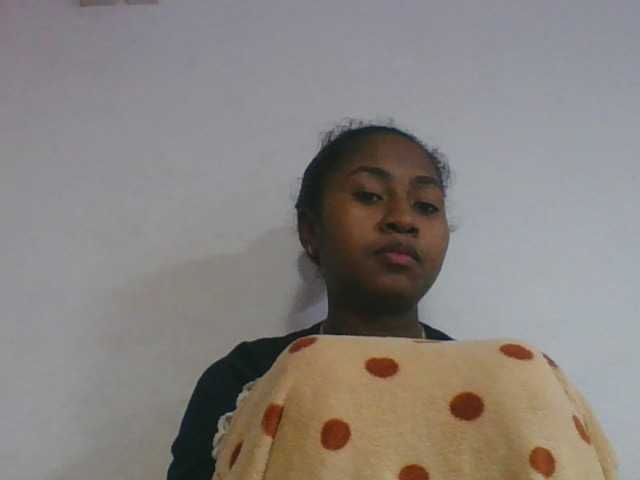 Marinah1a live cam on BongaCams
