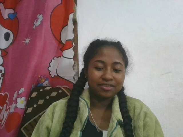 Marinah1a live cam on BongaCams