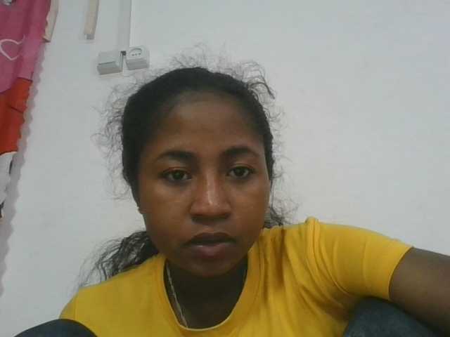 Marinah1a live cam on BongaCams