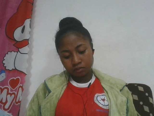 Marinah1a live cam on BongaCams
