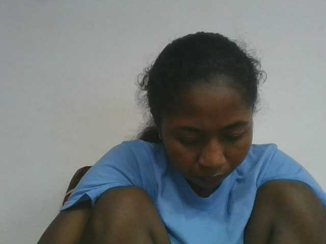 Marinah1a live cam on BongaCams