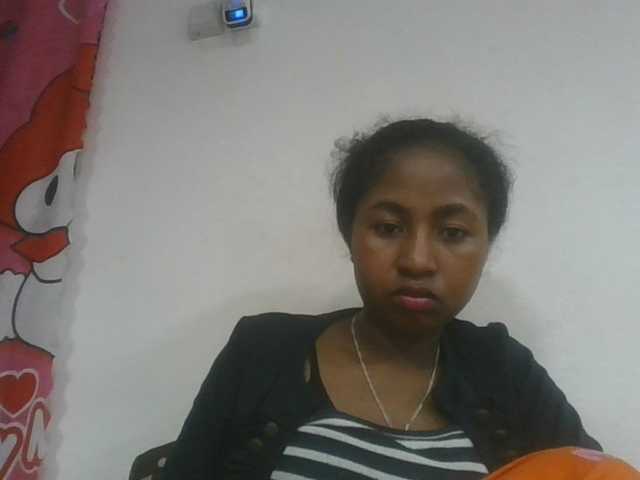 Marinah1a live cam on BongaCams