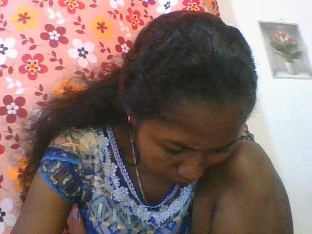 Marinah1a live cam on BongaCams