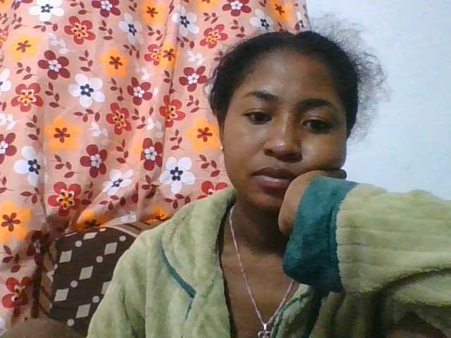 Marinah1a live cam on BongaCams