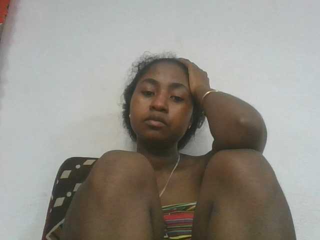 Marinah1a live cam on BongaCams