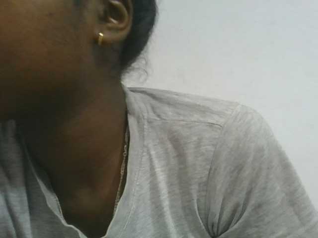 Marinah1a live cam on BongaCams