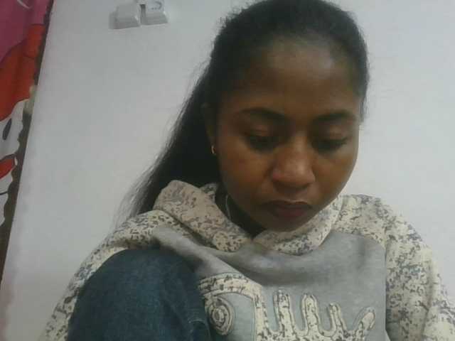 Marinah1a live cam on BongaCams