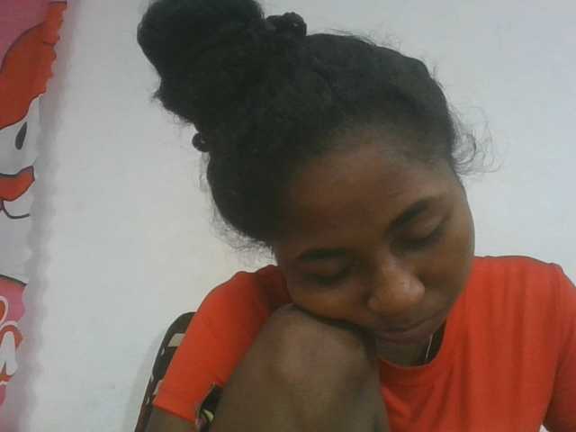 Marinah1a live cam on BongaCams