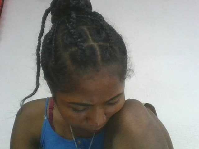 Marinah1a live cam on BongaCams