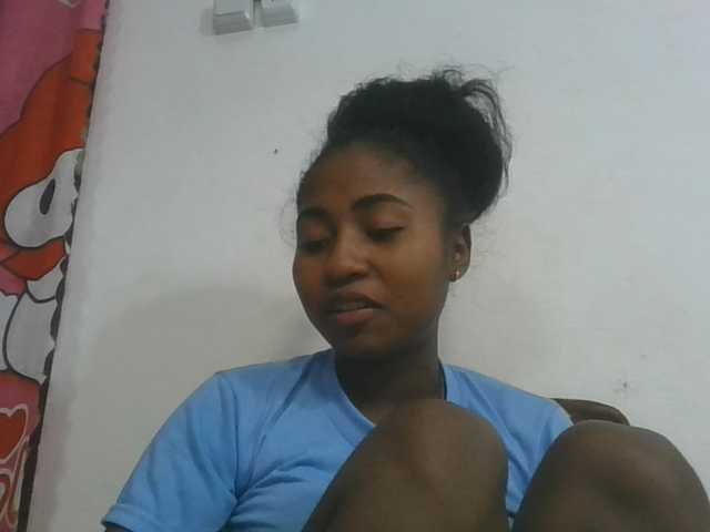 Marinah1a live cam on BongaCams
