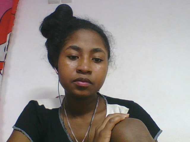 Marinah1a live cam on BongaCams