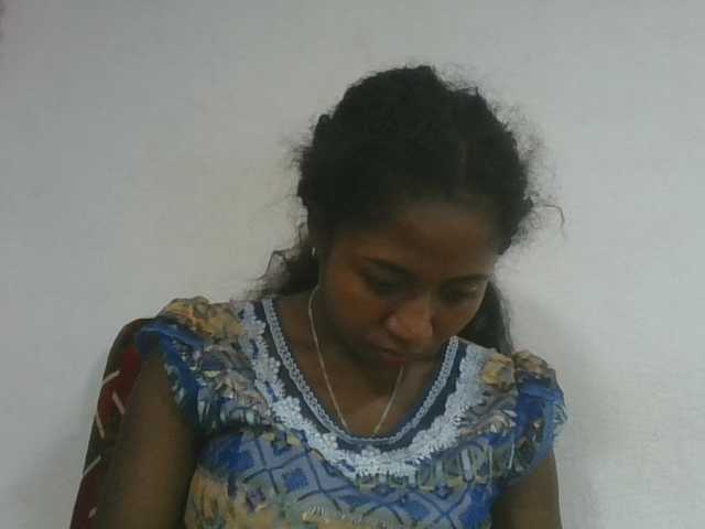 Marinah1a live cam on BongaCams