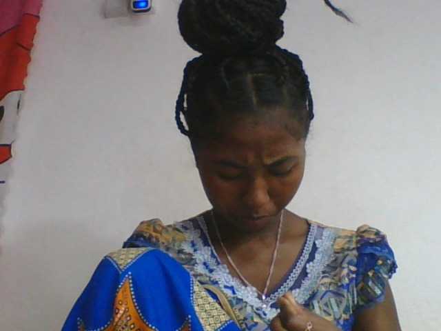 Marinah1a live cam on BongaCams