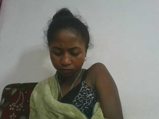 Marinah1a live cam on BongaCams