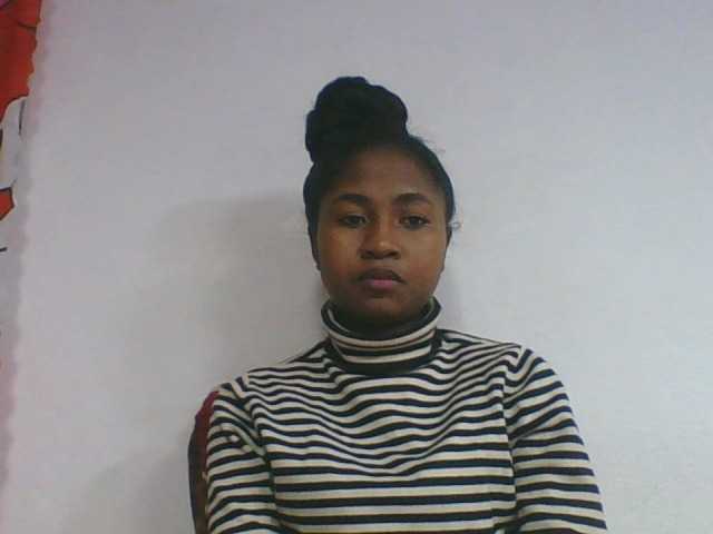 Marinah1a live cam on BongaCams
