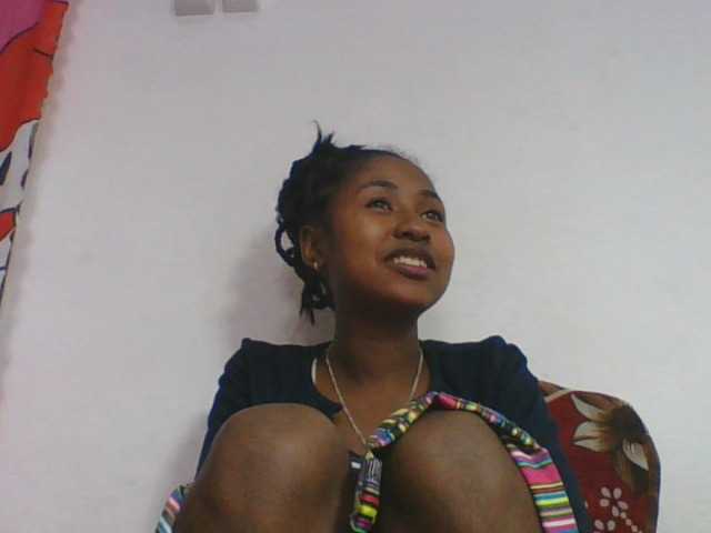 Marinah1a live cam on BongaCams