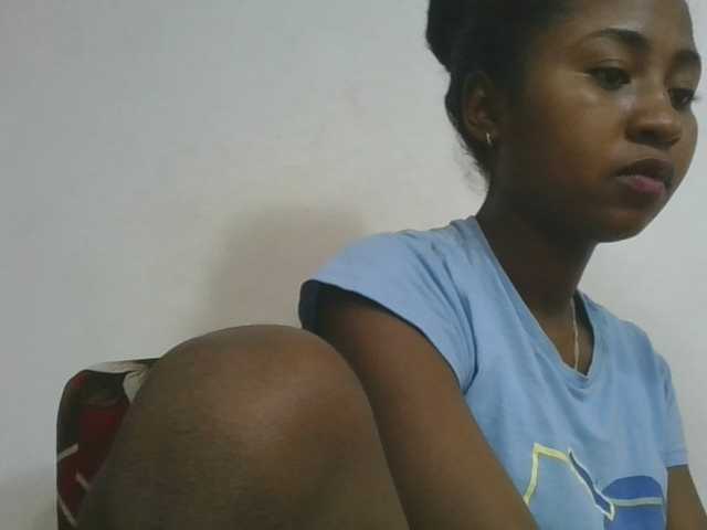 Marinah1a live cam on BongaCams