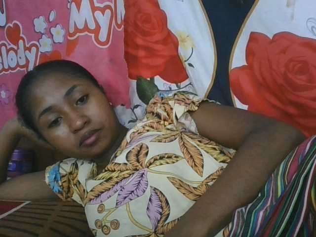 Marinah1a live cam on BongaCams
