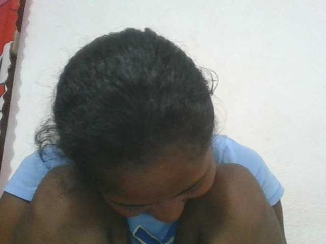 Marinah1a live cam on BongaCams