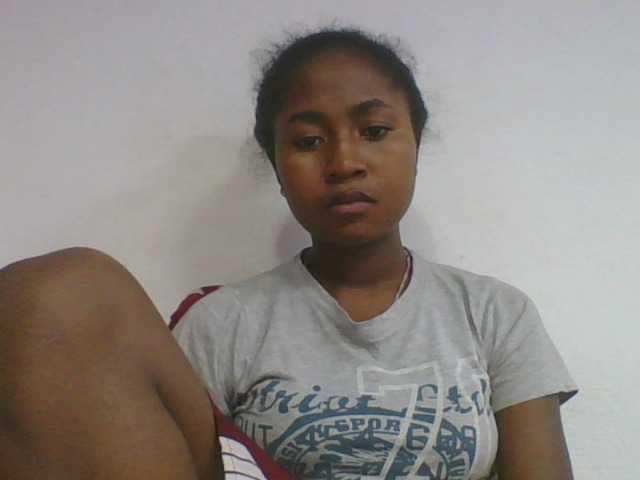 Marinah1a live cam on BongaCams