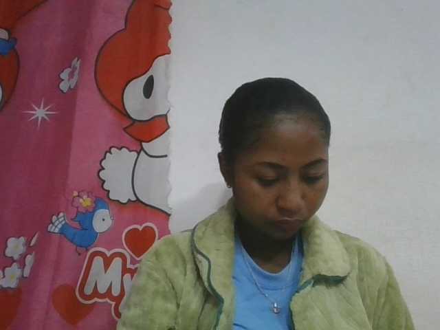 Marinah1a live cam on BongaCams