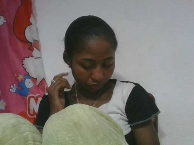 Marinah1a live cam on BongaCams