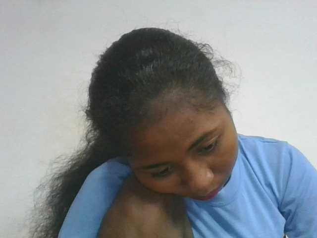 Marinah1a live cam on BongaCams
