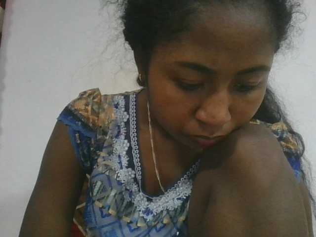 Marinah1a live cam on BongaCams