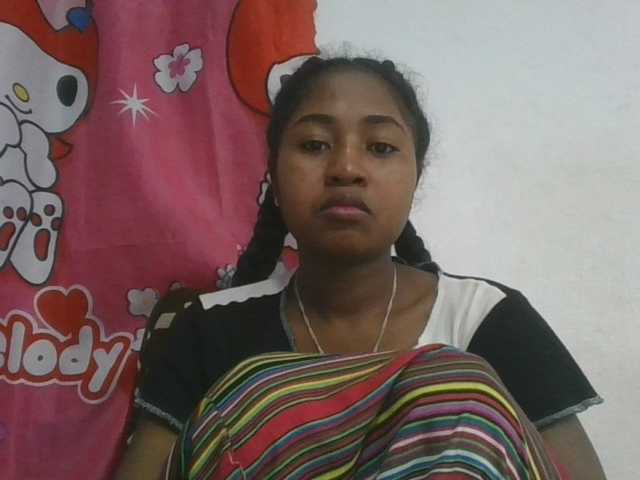 Marinah1a live cam on BongaCams