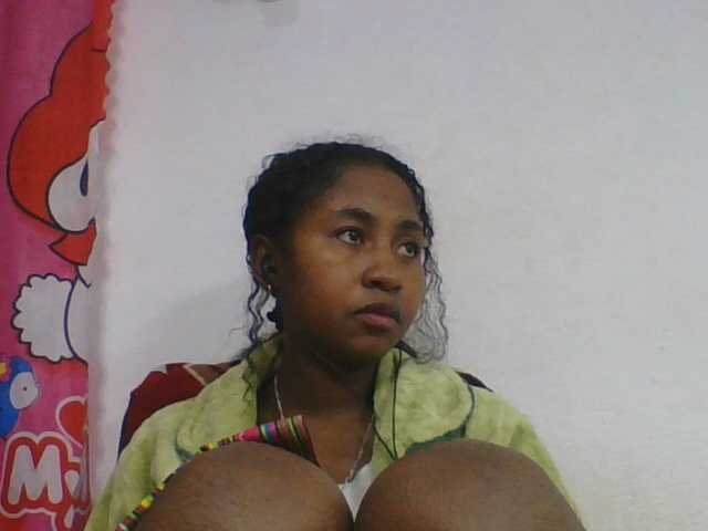 Marinah1a live cam on BongaCams