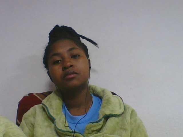 Marinah1a live cam on BongaCams